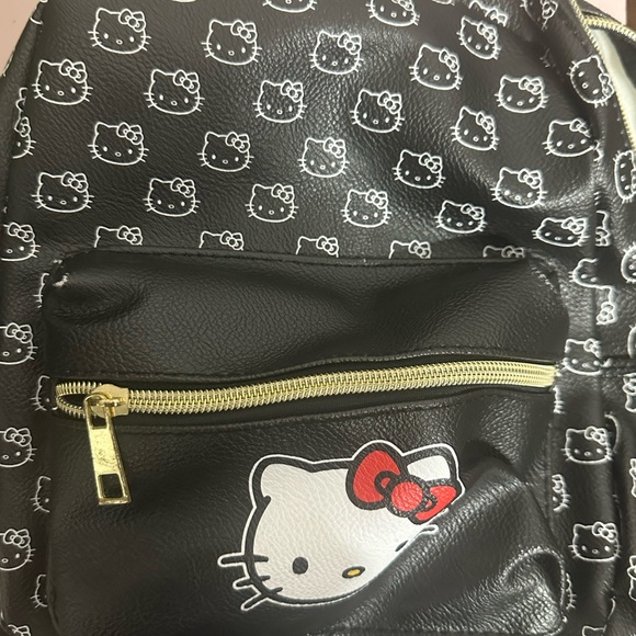 Hello Kitty Black Backpack - Picture 1 of 2